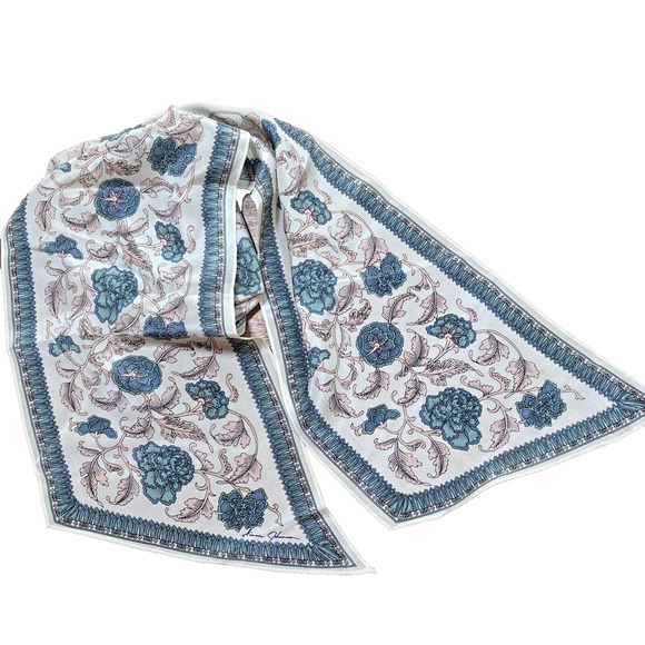 Vintage Ginnie Johansen Silk Scarf Intricate Floral Cream Pink Blue Oblong Tie - Picture 8 of 8